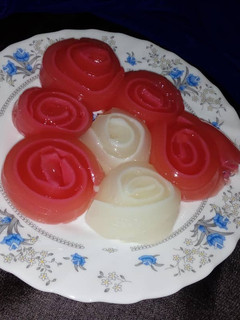 عکسی از دستور ژله رولی