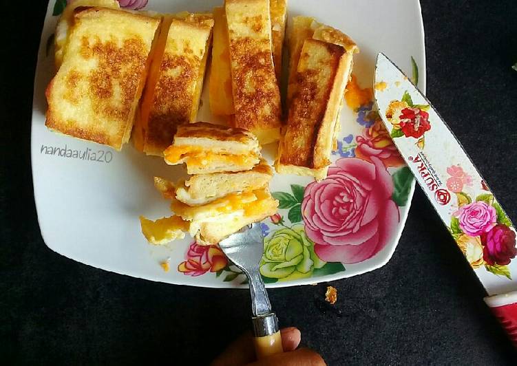 Cara Gampang Menyiapkan Cheese French toast yang Lezat Sekali