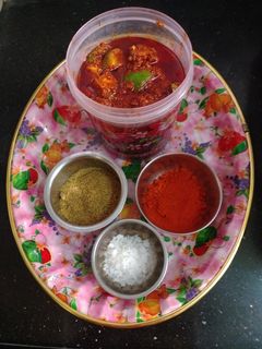* ஆந்திரா சைடு ஆவக்காய்*(andhra avakkai pickle recipe in tamil) செய்முறை முக்கிய புகைப்படம்