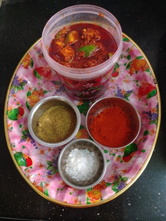 * ஆந்திரா சைடு ஆவக்காய்*(andhra avakkai pickle recipe in tamil) செய்முறை முக்கிய புகைப்படம்
