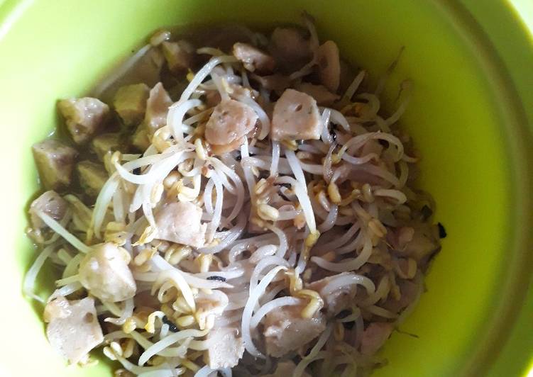 Bagaimana Membuat Oseng toge pentol bakso Anti Gagal