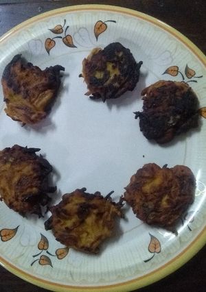 A picture of Onion fritters.