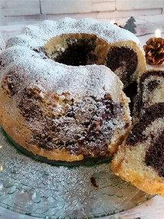Foto di Ciambellone alla panna e cacao