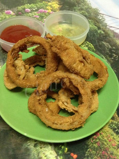 A picture of Extra Crispy Fried Onion Rings.