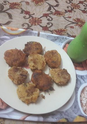A picture of Batata Vada.
