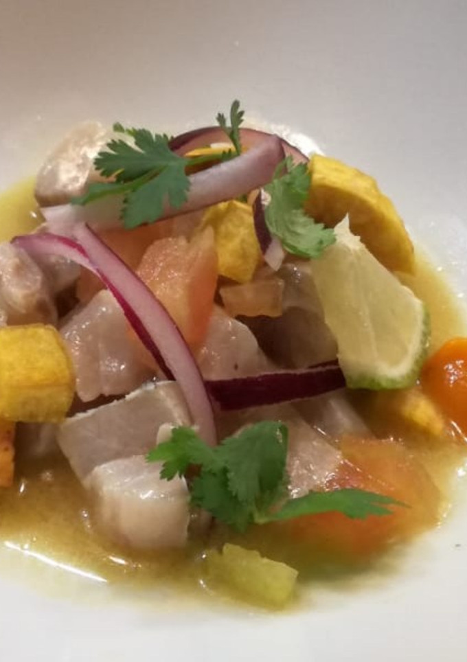 Una foto de Ceviche de dorada