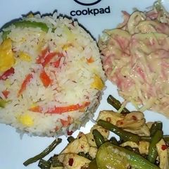 French beans chicken and veg fried rice A picture of French beans chicken and veg fried rice.