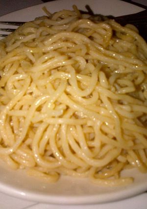 A picture of Asian Garlic Noodles.