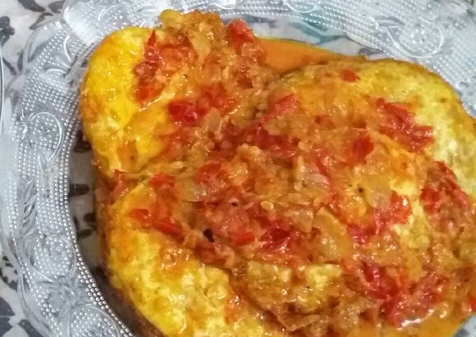 Resep Balado Telor Ceplok oleh Galuh - Cookpad