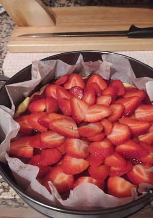 Una foto de Tarta de queso con fresas