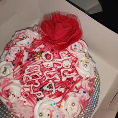A picture of Whip cream decoration.