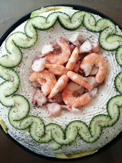 Una foto de Pastel de sushi de cámaron y pulpo