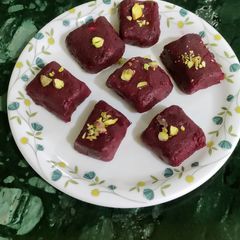 A picture of Beetroot Burfi.