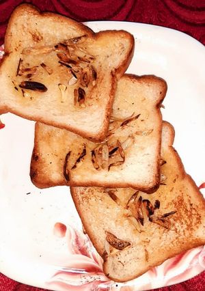 গার্লিক ব্রেড(garlic bread recipe in Bengali) রেসিপির প্রধান ছবি