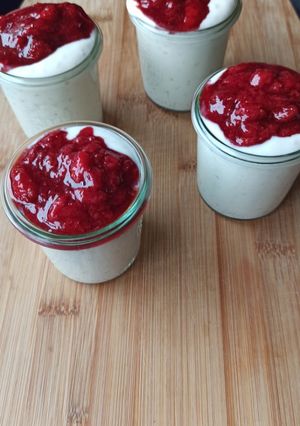 Une photo de Tapioca coco à la compotée de fraises