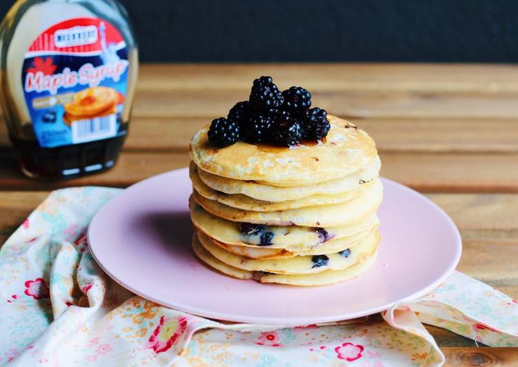 Recipe of Speedy Pancakes with blueberries