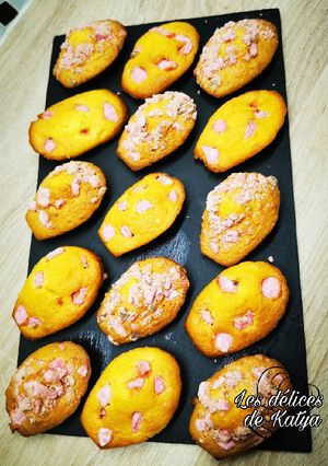 Une photo de Madeleines aux pralines roses