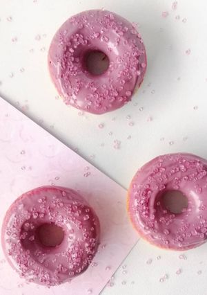 Une photo de Pink muffins-donuts