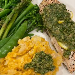 A picture of Baked salmon and salsa verde.