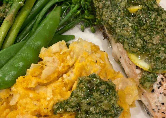 Baked salmon and salsa verde