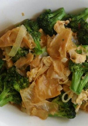 Foto resep Brokoli kembang tahu saos tiram