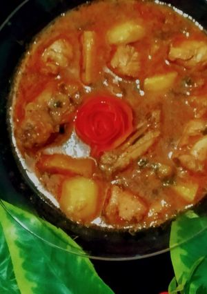 A picture of Aloo chicken.