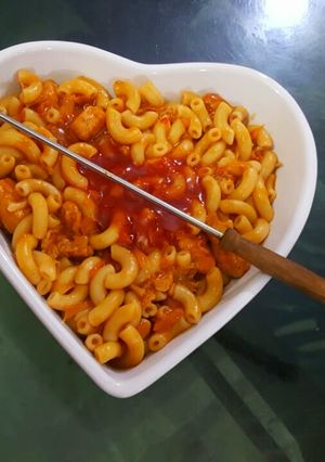 A picture of Red sauce pasta.