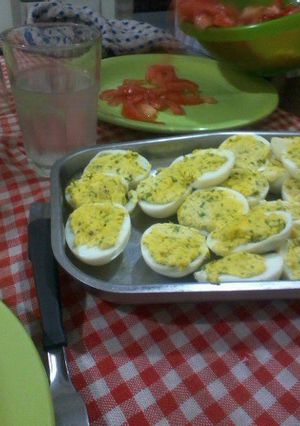 Una foto de Huevos Rellenos