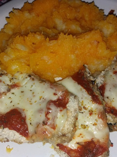 Una foto de Milanesa de berenjena a la napolitana
