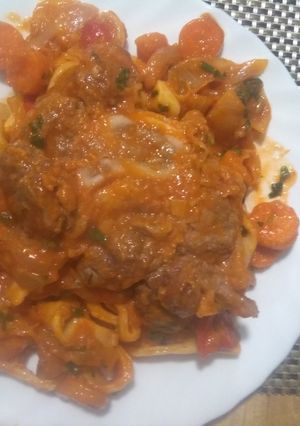 Una foto de Fideos caseros con salsa de osobuco