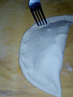 Una foto de Masa para empanadas fritas