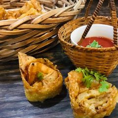 A picture of Chicken Wonton.