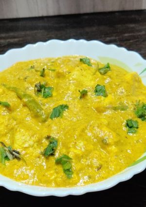A picture of Shahi paneer.