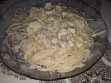 Fideos con salsa blanca de pollo ♡