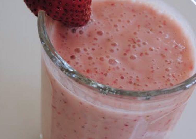 Strawberry smoothies