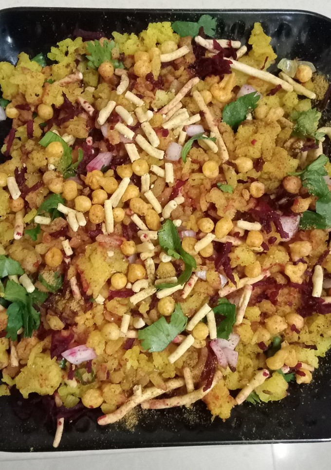 ઈન્દોરી પૌવા (Indori Pauva Recipe In Gujarati) રેસીપી મુખ્ય ફોટો