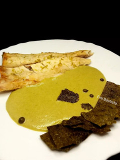Una foto de Lubina en salsa de pimienta verde