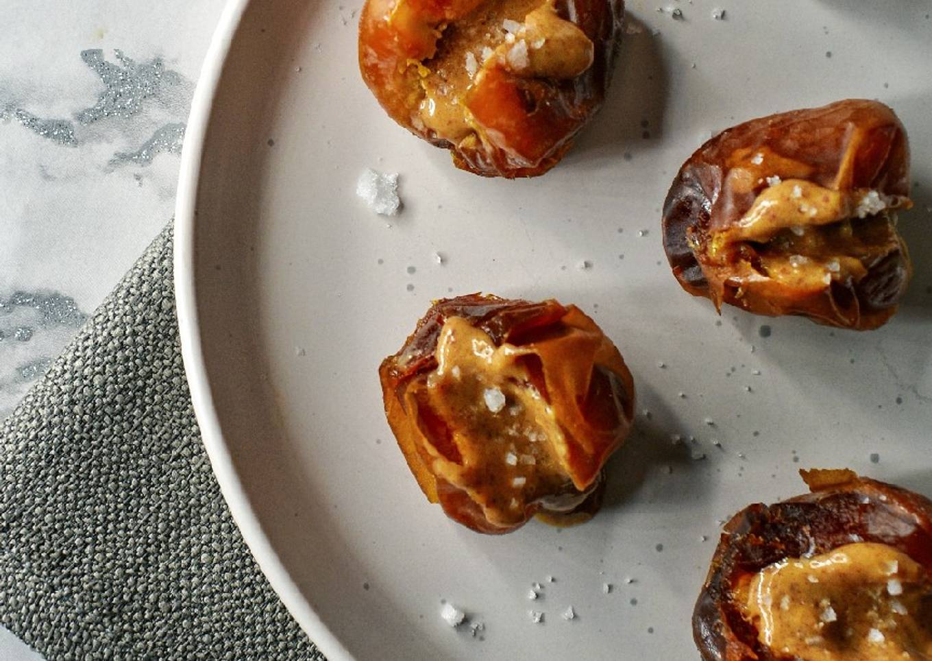 Dates Stuffed With Peanut Butter