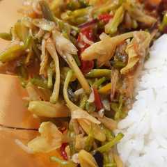 รูปของ Tumis Bunga Pepaya Teri Medan