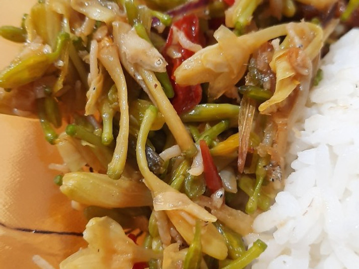 Cara Gampang Membuat Tumis Bunga Pepaya Teri Medan, Enak