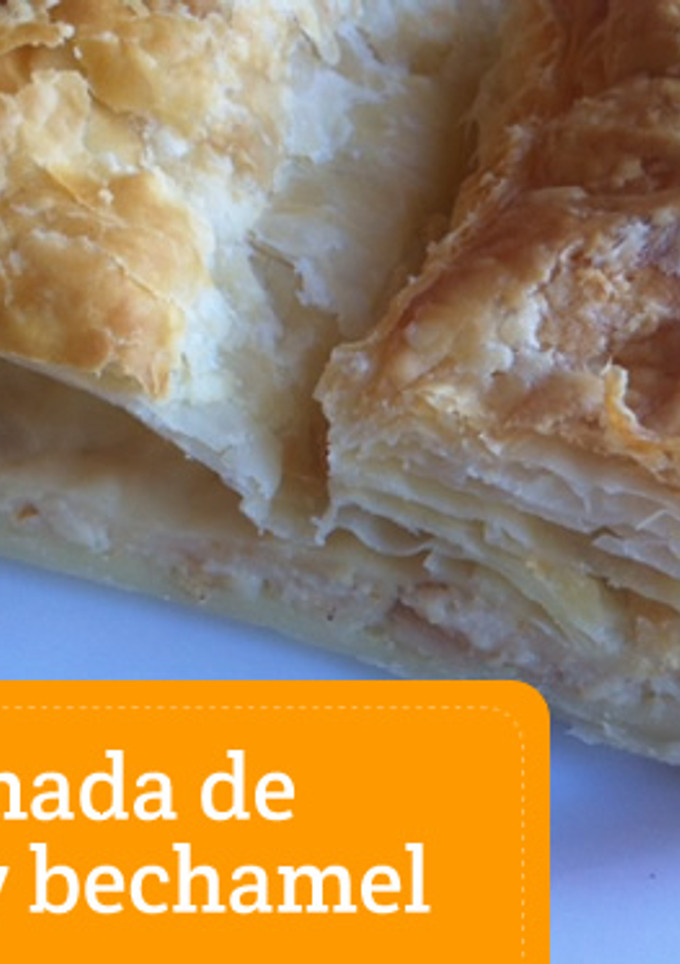 Una foto de Receta fácil de empanada de pollo con bechamel