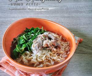 Resep Unik Mie Kangkung Bumbu Petis Nikmat Lezat