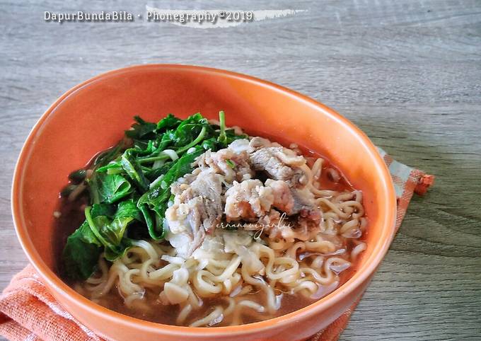 Ini dia! Bagaimana cara bikin Mie Kangkung Bumbu Petis  lezat
