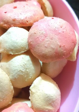 Una foto de Besos de merengue