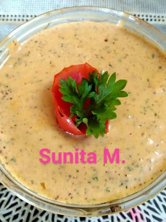 A picture of Zolo Mustard sauce.