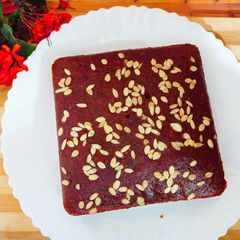 A picture of Beetroot teatime cake.