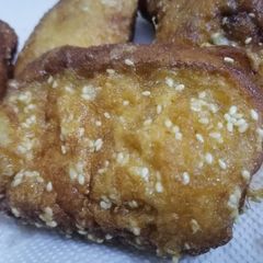 A picture of Chicken bread roll.