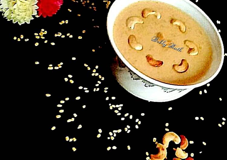 Recipe of Quick Paruppu Payasam /Moong dal payasam