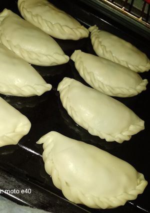 Una foto de Empanadas de choclo con salsa blanca