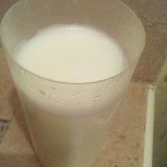 A picture of Garlic milk.